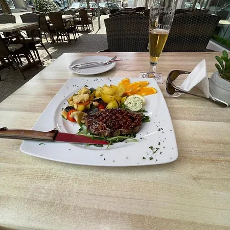 Feriehus Liebevoll Eingerichtetes Mit Grossem Garten *